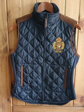 Polo Ralph Lauren  Quilted Crest Vest - Small